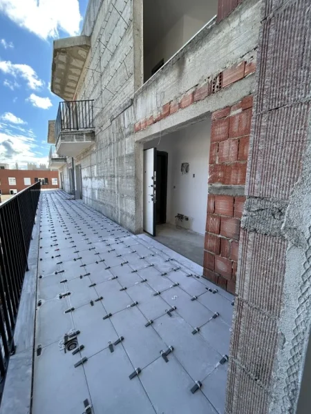 Tirane, shitet apartament 2+1+Ballkon Kati 8, 159 m² 245.000 € (Rruga Qemal Stafa)