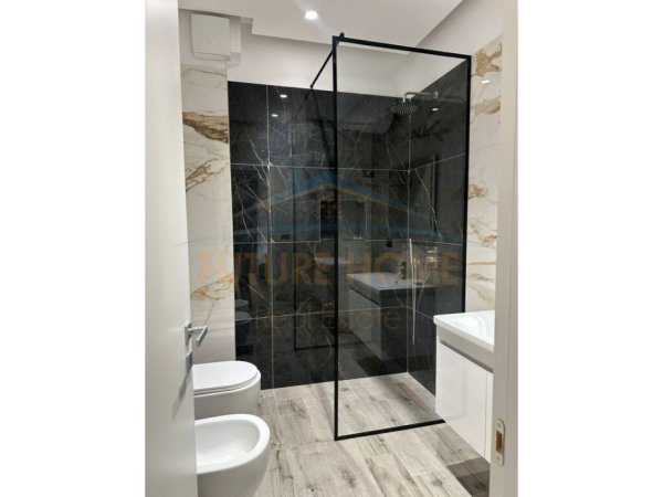 Tirane, jepet me qera apartament 2+1+Ballkon Kati 2, 118 m² 1.500 € (REZIDENCA SOFIA TEG)