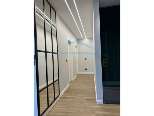 Tirane, jepet me qera apartament 2+1+Ballkon Kati 2, 118 m² 1.500 € (REZIDENCA SOFIA TEG)