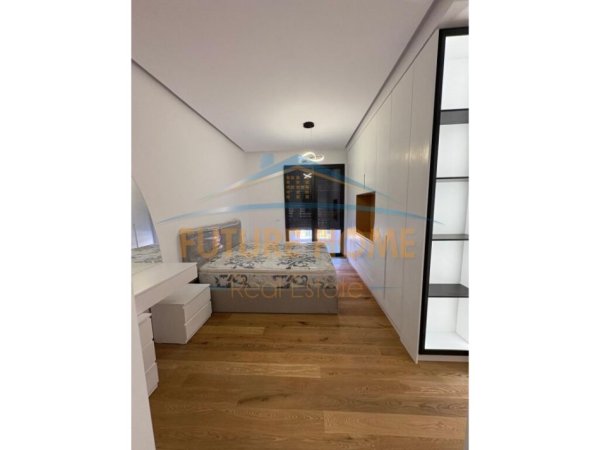 Tirane, jap me qera apartament 2+1+Ballkon Kati 7, 114 m² 1.500 € (RRUGA E KAVAJES)