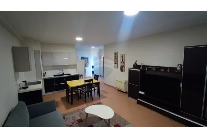 Tirane, shitet apartament 2+1+Ballkon Kati 8, 99 m² 135.000 € (Migjeni)