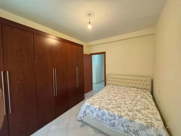 Tirane, shes apartament 1+1 , 77 m² 138.000 € (Liqeni i Thatë)