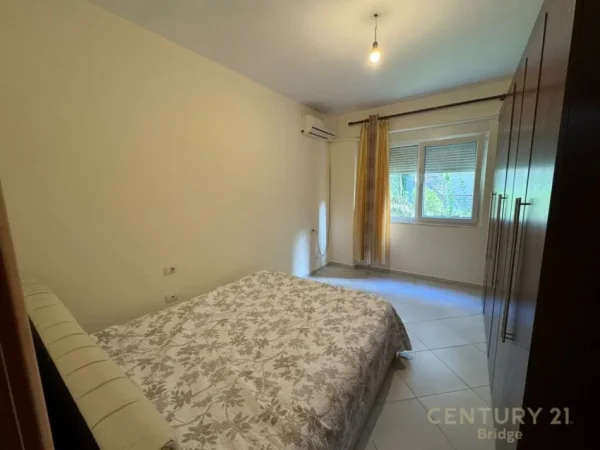 Tirane, shes apartament 1+1 , 77 m² 138.000 € (Liqeni i Thatë)