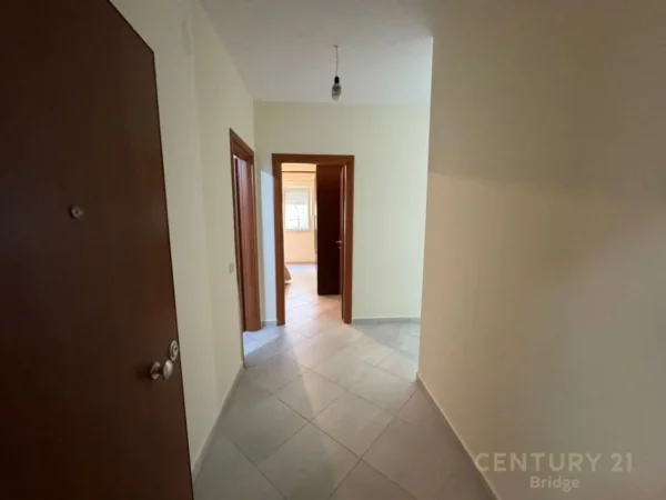 Tirane, shes apartament 1+1 , 77 m² 138.000 € (Liqeni i Thatë)