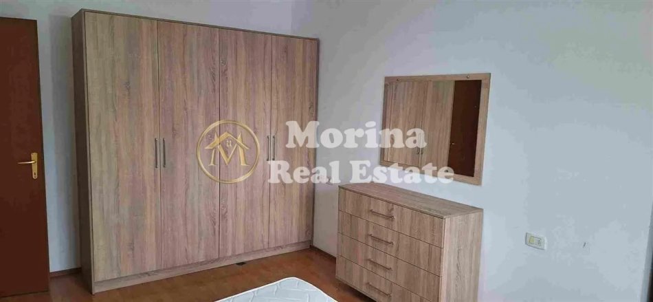 Tirane, jepet me qera apartament 1+1 Kati 4, 74 m² 550 € (Komuna e Parisit)