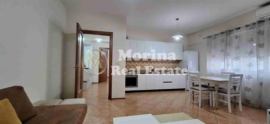 Tirane, jepet me qera apartament 1+1 Kati 4, 74 m² 550 € (Komuna e Parisit)