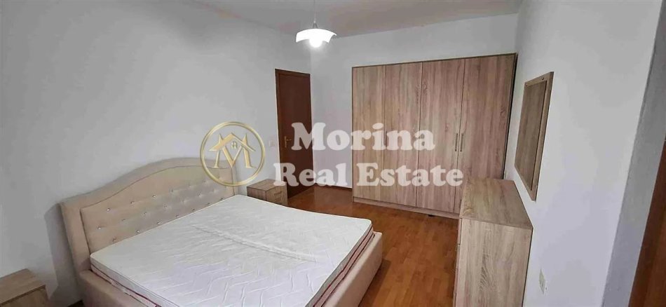 Tirane, jepet me qera apartament 1+1 Kati 4, 74 m² 550 € (Komuna e Parisit)