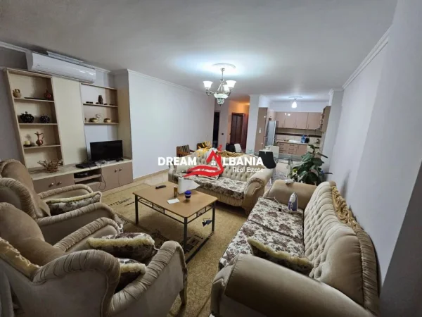 Tirane, shitet apartament 2+1 Kati 3, 130 m² 210.000 € (tregu elektrik)