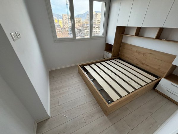 Tirane, jepet me qera apartament 2+1+Aneks+Ballkon Kati 4, 75 m² 550 € (river residence)