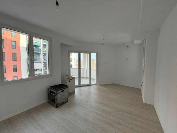 Tirane, jepet me qera apartament 2+1+Aneks+Ballkon Kati 4, 75 m² 550 € (river residence)