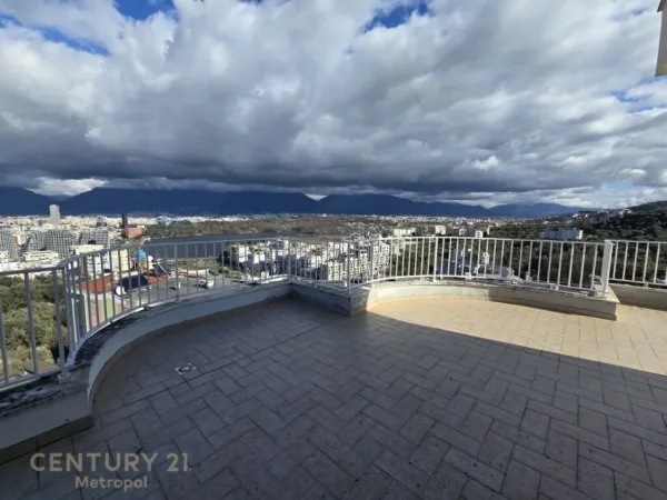 Tirane, shes apartament 4+1+3 +3 GARAZHE , 371 m² 600.000 € (Kopshti Botanik Zoologjik)