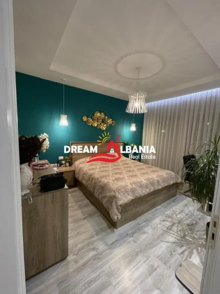 Tirane, shitet apartament 3+1 Kati 5, 123 m² 180.000 € (myslym keta)