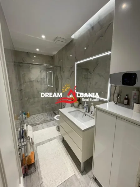 Tirane, shitet apartament 3+1 Kati 5, 123 m² 180.000 € (myslym keta)
