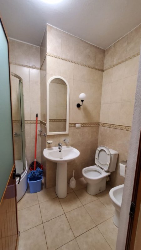 Tirane, jepet me qera apartament 2+1+Aneks+Ballkon Kati 6, 100 m² 600 € (prestige hotel , Rruga Panorama)