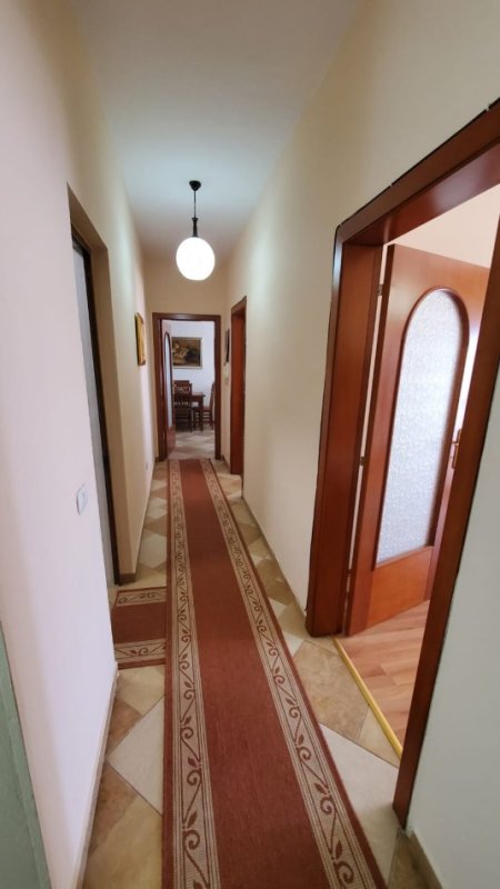 Tirane, jepet me qera apartament 2+1+Aneks+Ballkon Kati 6, 100 m² 600 € (prestige hotel , Rruga Panorama)