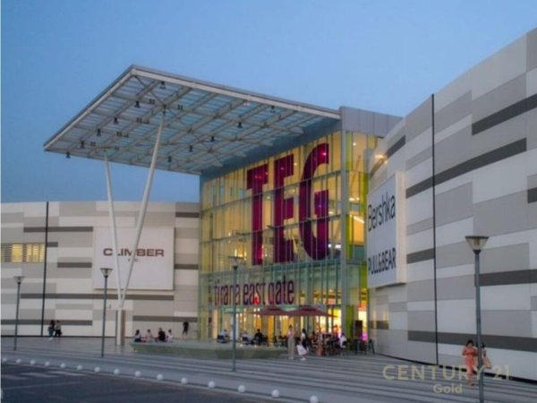 Tirane, jepet me qera Vile 3 Katshe Kati 3, 585 m² (Teg)