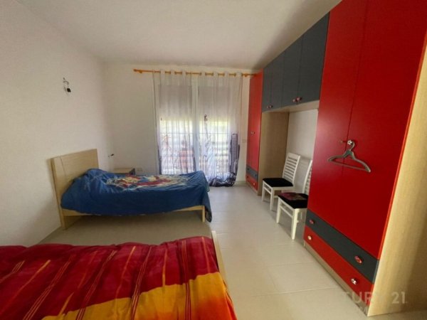 Tirane, jepet me qera Vile 2 Katshe Kati 2, 230 m² 1.500 € (Selite)