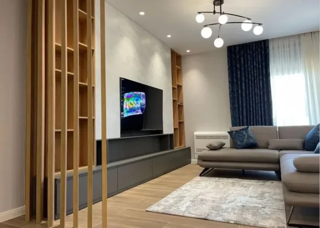 Tirane, jepet me qera apartament 2+1+Ballkon , 120 m² 1.500 € (TEG)
