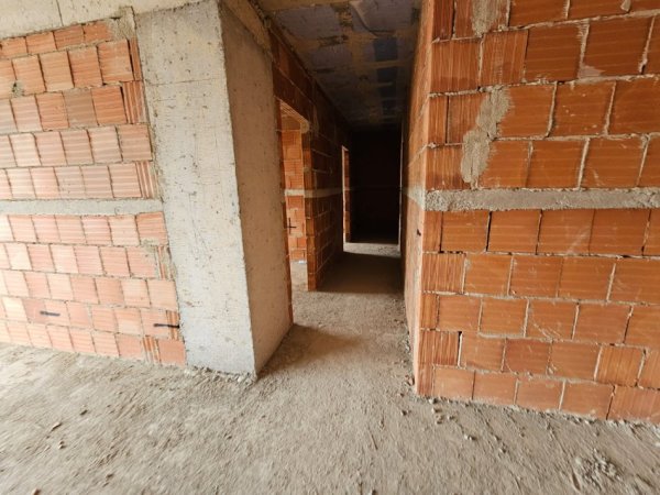 Tirane, shitet apartament 2+1+Ballkon Kati 7, 116 m² 173.000 € (Porcelan, prane Klanit)