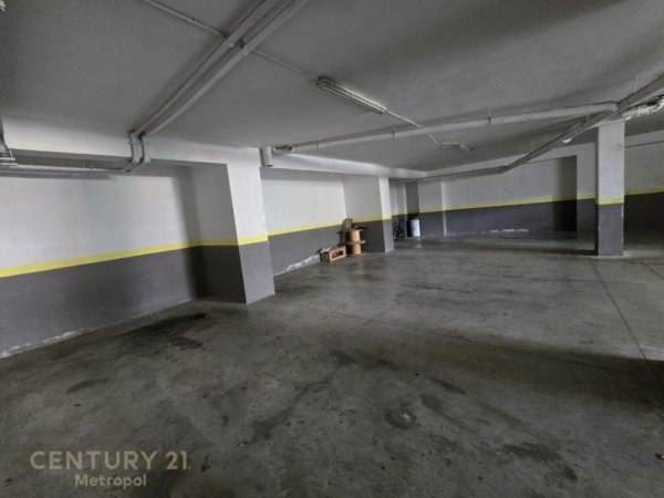 Tirane, shes apartament+verande | Penthouse 4+1+Aneks+Ballkon Kati 5, 371 m² 600.000 € (KOPSHTI BOTANIK)