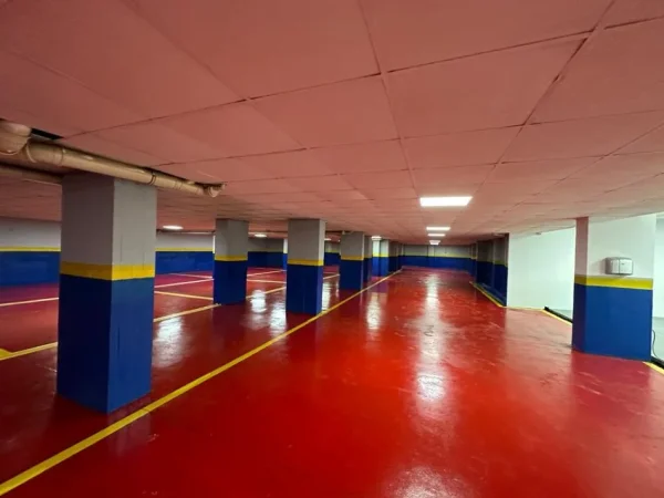 Tirane, jepet me qera ambjent biznesi Kati -1, 600 m² 3.000 € (RRUGA E ELBASANIT)