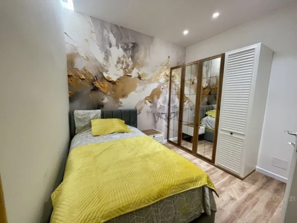 Tirane, jepet me qera apartament 3+1+Aneks+Ballkon Kati 5, 146 m² 1.300 € (Liqeni i Thate)