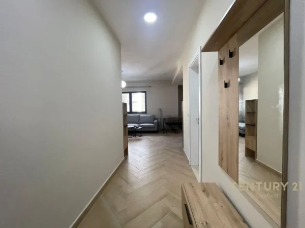 Tirane, jepet me qera apartament 1+1+Aneks+Ballkon Kati 5, 74 m² 650 € (RRUGA E ELBASANIT)