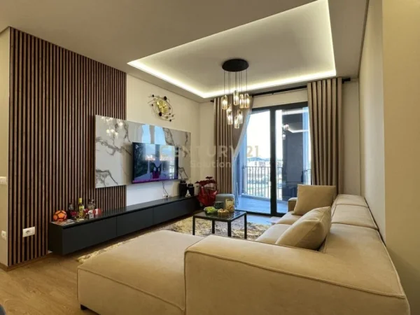 Tirane, jepet me qera apartament 2+1+Aneks+Ballkon Kati 7, 130 m² 1.000 € (PALLATI ME SHIGJETA)