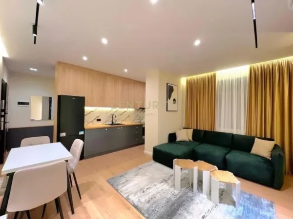 Tirane, jepet me qera apartament 1+1+Aneks+Ballkon Kati 5, 60 m² 700 € (Hoxha Tahsim)