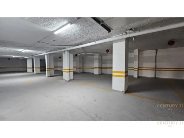 Tirane, jepet me qera ambjent biznesi Kati -1, 564 m² 3.000 € (Perballe me Delijorgjin)