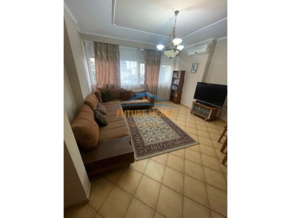 Tirane, jepet me qera apartament 1+1+Ballkon Kati 5, 70 m² 600 € (RRUGA E ELBASANIT)