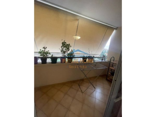 Tirane, jepet me qera apartament 1+1+Ballkon Kati 5, 70 m² 600 € (RRUGA E ELBASANIT)