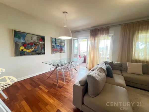 Tirane, jepet me qera apartament 2+1+Aneks+Ballkon Kati 3, 117 m² 1.200 € (Touch of the Sun)
