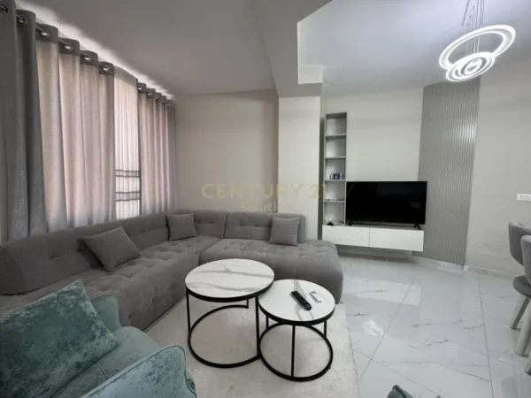 Tirane, jepet me qera apartament 2+1+Aneks+Ballkon Kati 6, 100 m² 800 € (Brraka)