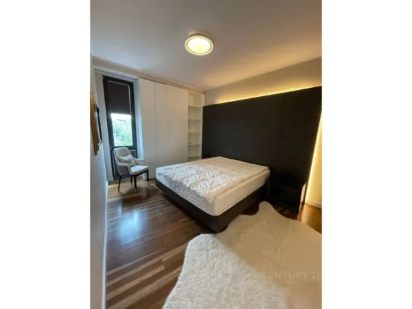 Tirane, jepet me qera apartament 1+1+Aneks+Ballkon Kati 7, 88 m² 1.300 € (Park Gate)