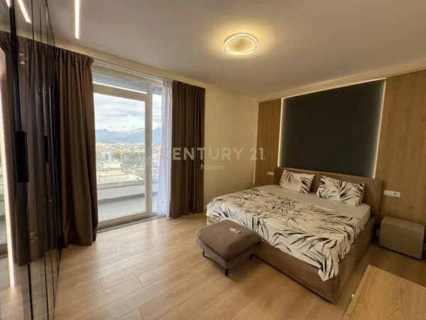 Tirane, shes apartament 2+1+Aneks+Ballkon Kati 1, 109 m² 270.000 € (Sauk, prane Xibrakut)