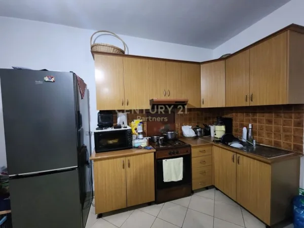 Tirane, jepet me qera apartament Kati 5, 92 m² 110.000 € 