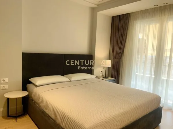 Tirane, jepet me qera apartament 1+1+Aneks+Ballkon Kati 6, 85 m² 750 € (Myslym Shyr)