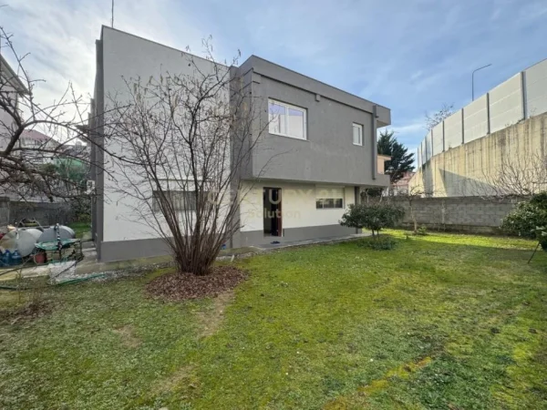 Tirane, jepet me qera Vile 2 Katshe Kati 2, 139 m² 1.500 € (Sauk)
