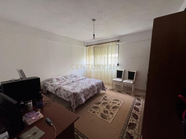 Tirane, jepet me qera Vile 2 Katshe Kati 2, 139 m² 1.500 € (Sauk)