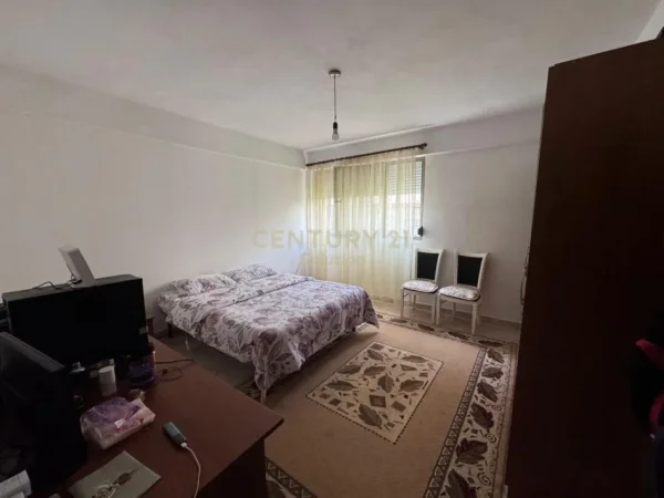 Tirane, jepet me qera Vile 2 Katshe Kati 2, 139 m² 1.500 € (Sauk)