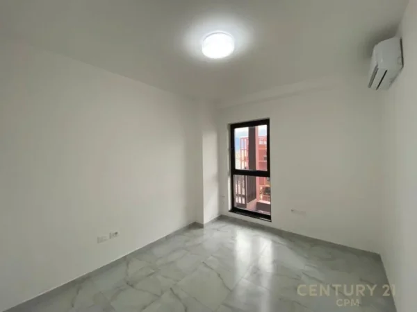 Tirane, jepet me qera zyre Kati 16, 110 m² 850 € (GARDEN BUILDING)