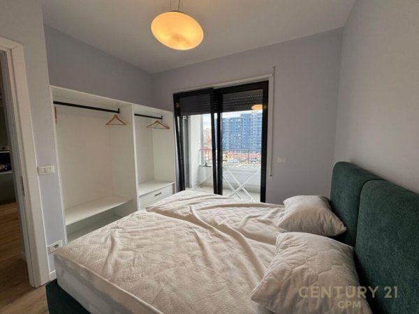 Tirane, jepet me qera apartament 1+1+Aneks+Ballkon Kati 6, 60 m² 650 € (fillimi Bulevardit te Ri)