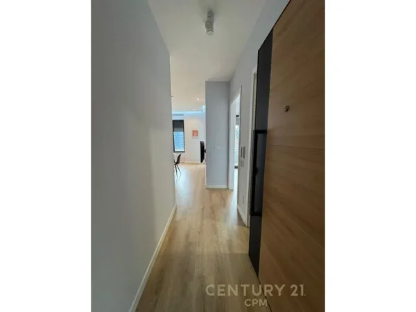 Tirane, jepet me qera apartament 1+1+Aneks+Ballkon Kati 6, 60 m² 650 € (fillimi Bulevardit te Ri)