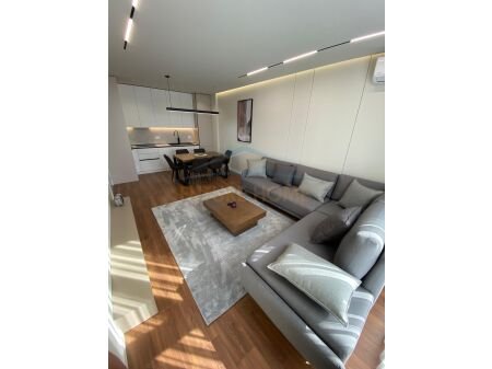 Tirane, jepet me qera apartament 2+1+2+Post Parkimi, Kati 7, 92 m² 950 € (Kompleksi Erli, prane UET. AREA48779.)