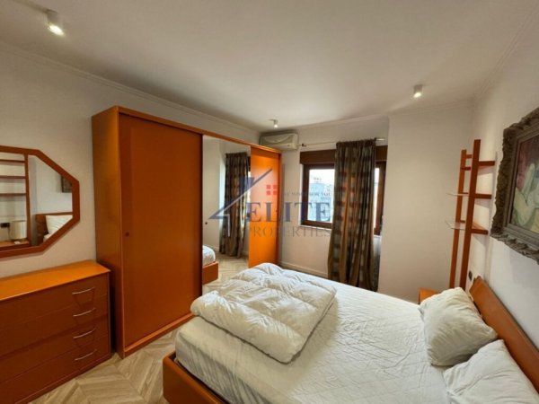 Tirane, jepet me qera apartament 2+1+Ballkon Kati 9, 120 m² 800 € (9 Kateshet)