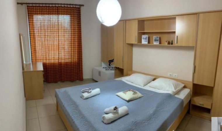 Tirane, jepet me qera apartament 1+1+Ballkon Kati 5, 50 m² 450 € (ZOGU I ZI)
