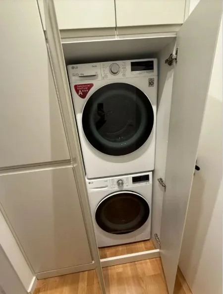 Tirane, shitet apartament 3+1 Kati 3, 148 m² 416.000 € (TEG)