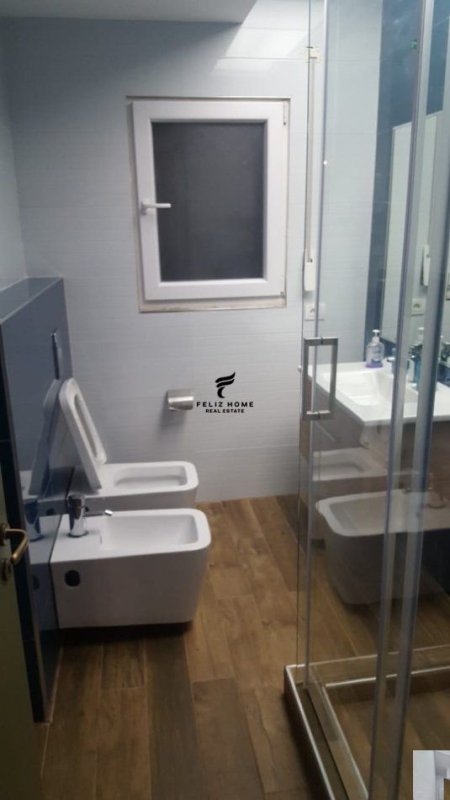 Tirane, jepet me qera apartament 2+1 Kati 3, 90 m² 680 € (KOPSHTI BOTANIK)