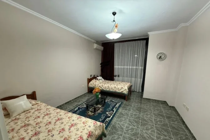 Tirane, jepet me qera apartament 2+1+Ballkon Kati 11, 130 m² 650 € (21 DHJETORI)